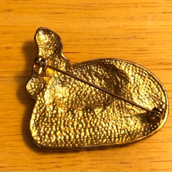 Beautiful enamel hat pin - Picture 3 of 4